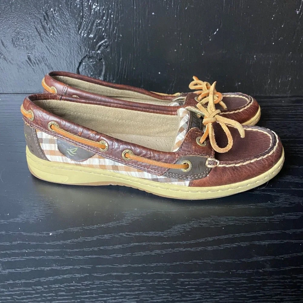 Sperry leather upper